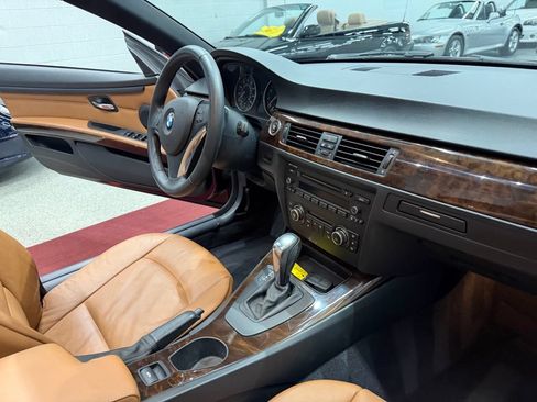 Used 2010 BMW 328i Convertible RWD image 37