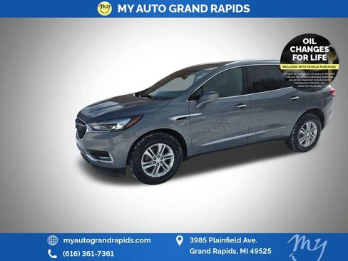 Used 2021 Buick Enclave Essence w/ Sound and Sites Package image 3