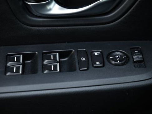 Used 2025 Honda Pilot Sport image 17