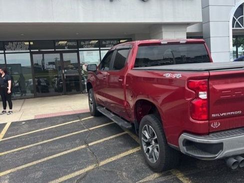 Used 2019 Chevrolet Silverado 1500 LT w/ All-Star Edition AWD/4WD image 7