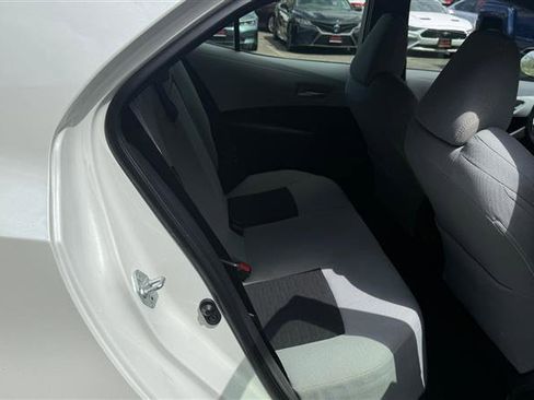 Used 2020 Toyota Corolla SE w/ Carpet Mat Package image 12