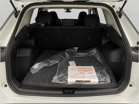 New 2025 Volkswagen Tiguan S image 5