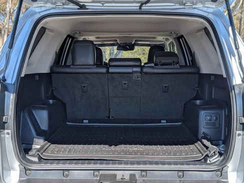 Used 2022 Toyota 4Runner SR5 Premium w/ Moonroof Package AWD/4WD image 9
