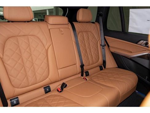 New 2026 BMW X5 xDrive50e w/ Premium Package AWD/4WD image 76