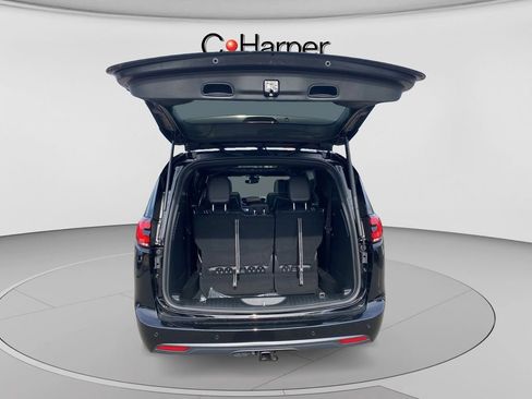 New 2026 Chrysler Pacifica Limited w/ S Appearance Package AWD/4WD image 20