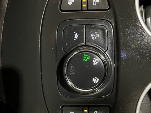 Used 2018 GMC Terrain SLT w/ Infotainment Package II AWD/4WD image 37