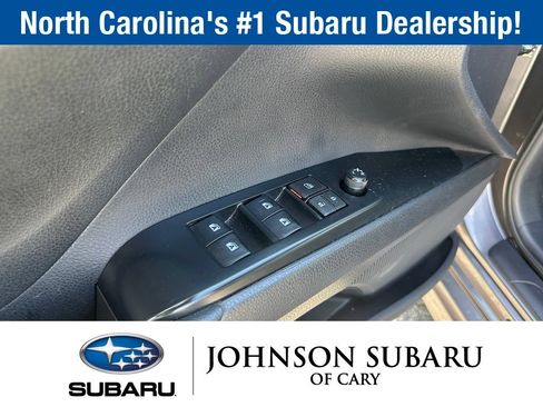 Used 2019 Toyota Camry SE w/ Convenience Package FWD image 17