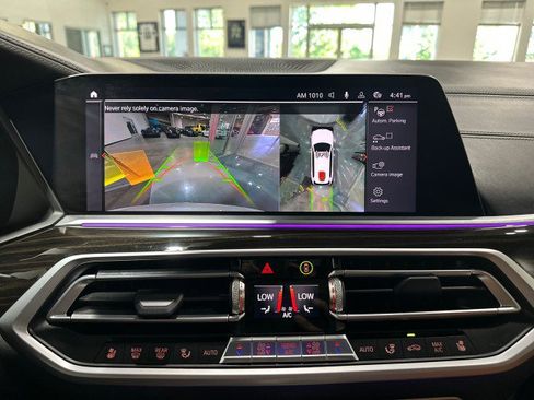 Used 2020 BMW X7 M50i w/ Dynamic Handling Package AWD/4WD image 60