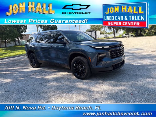 Used 2024 Chevrolet Traverse LS w/ Midnight/Sport Edition AWD/4WD image 17