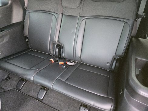 New 2027 Kia Telluride S w/ Towing Package image 21