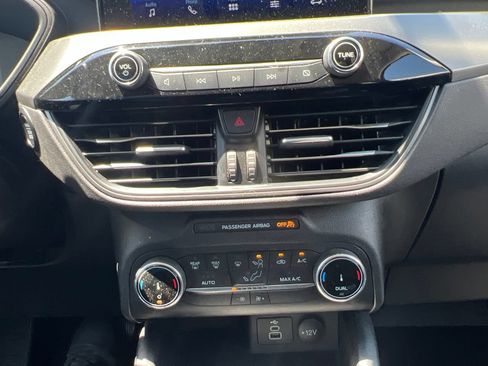 Used 2025 Ford Escape Active FWD image 19