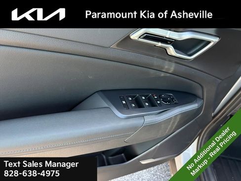 New 2026 Kia Sportage EX AWD/4WD image 25