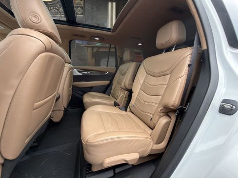 Certified 2021 Cadillac XT6 Premium Luxury w/ Platinum Package FWD image 14