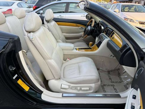 Used 2002 Lexus SC 430 Convertible image 23