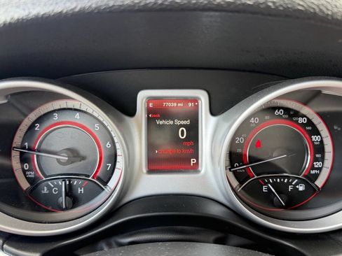 Used 2018 Dodge Journey SE w/ Popular Equipment Group FWD image 16