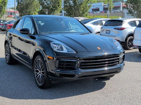 Used 2020 Porsche Cayenne E-Hybrid Coupe AWD/4WD image 27