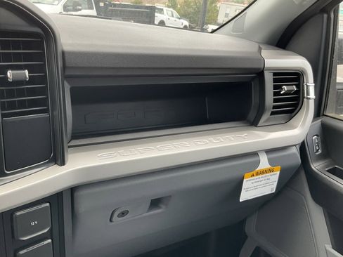 New 2024 Ford F550 4x4 Regular Cab Super Duty image 30