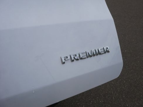 Used 2023 Chevrolet Traverse Premier w/ LPO, Floor Liner Package AWD/4WD image 18