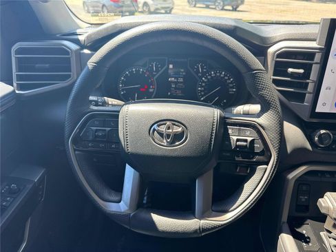 Used 2023 Toyota Tundra Limited AWD/4WD image 17