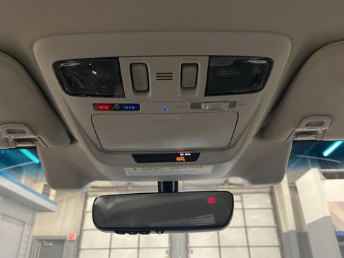 Used 2018 Subaru Legacy 3.6R Limited image 28