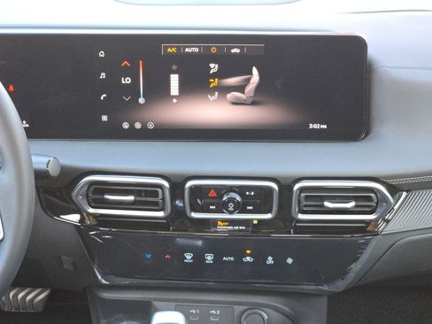 New 2026 Nissan Sentra SV w/ Floor Mat Package FWD image 14