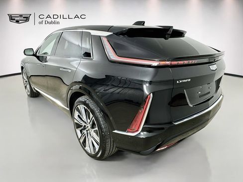 Certified 2026 Cadillac Lyriq Signature Luxury w/ Nappa Leather Package AWD/4WD image 7