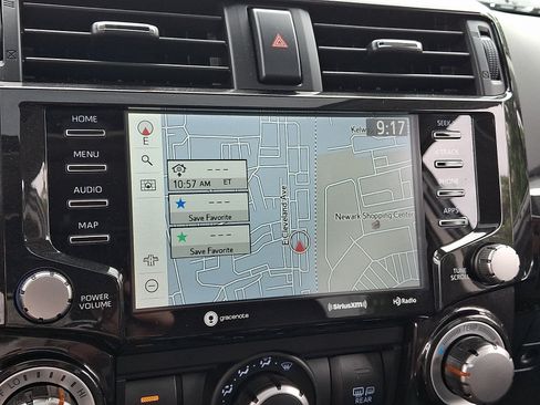 Used 2022 Toyota 4Runner TRD Off-Road Premium AWD/4WD image 17