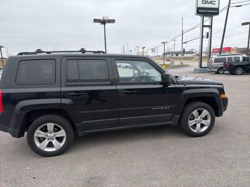 Used 2012 Jeep Patriot Latitude image 12