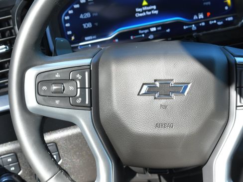 Used 2025 Chevrolet Silverado 1500 RST AWD/4WD image 15
