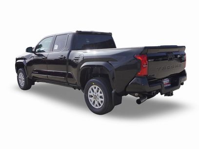 New 2025 Toyota Tacoma SR5