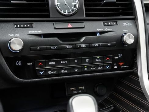 Used 2020 Lexus RX 350 AWD w/ Luxury Package image 19