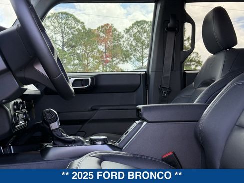 New 2025 Ford Bronco Badlands AWD/4WD image 20