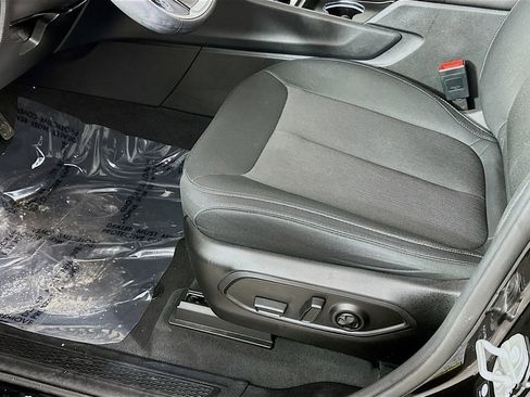 Certified 2025 Jeep Grand Cherokee L Laredo w/ Trailer Tow Package image 30