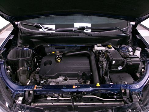 Used 2023 Chevrolet Equinox RS w/ RS Leather Package FWD image 18