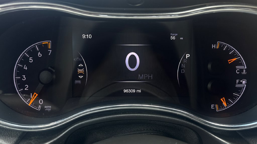 Used 2019 Jeep Grand Cherokee Altitude AWD/4WD image 23