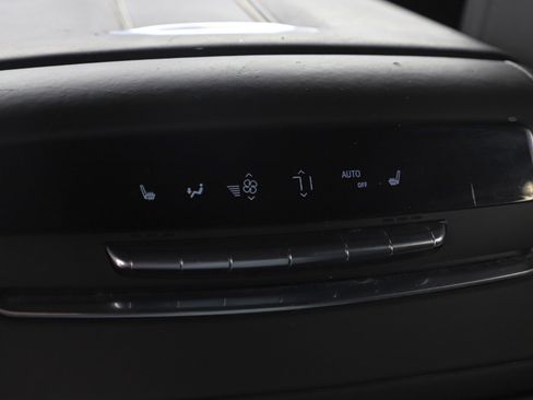 Used 2023 Cadillac Escalade ESV Sport Platinum w/ LPO, ONYX Package image 24