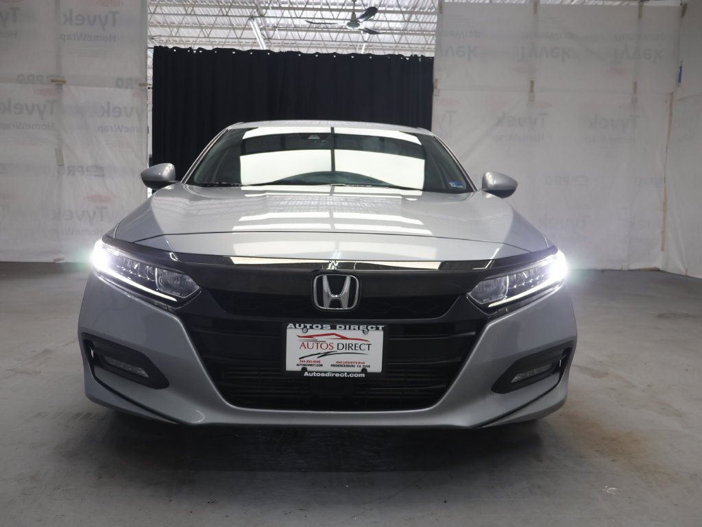 Used 2018 Honda Accord Sport image 2