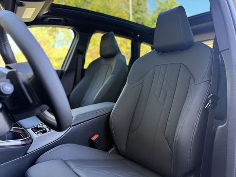 New 2026 BMW X3 xDrive30 w/ Premium Package image 12