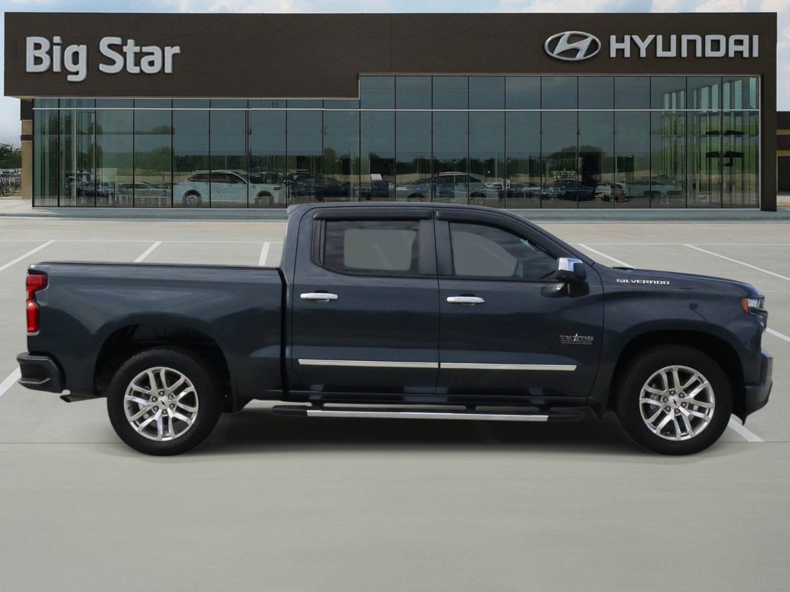 Used 2020 Chevrolet Silverado 1500 RST w/ Texas Edition RWD image 5
