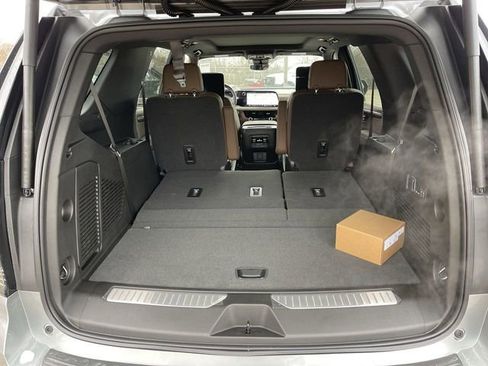 New 2026 Chevrolet Tahoe High Country AWD/4WD image 24