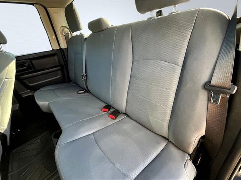 Used 2018 RAM 1500 Express image 27