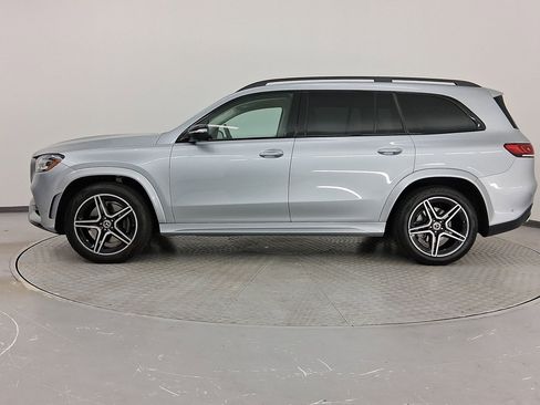 Used 2022 Mercedes-Benz GLS 450 4MATIC image 2