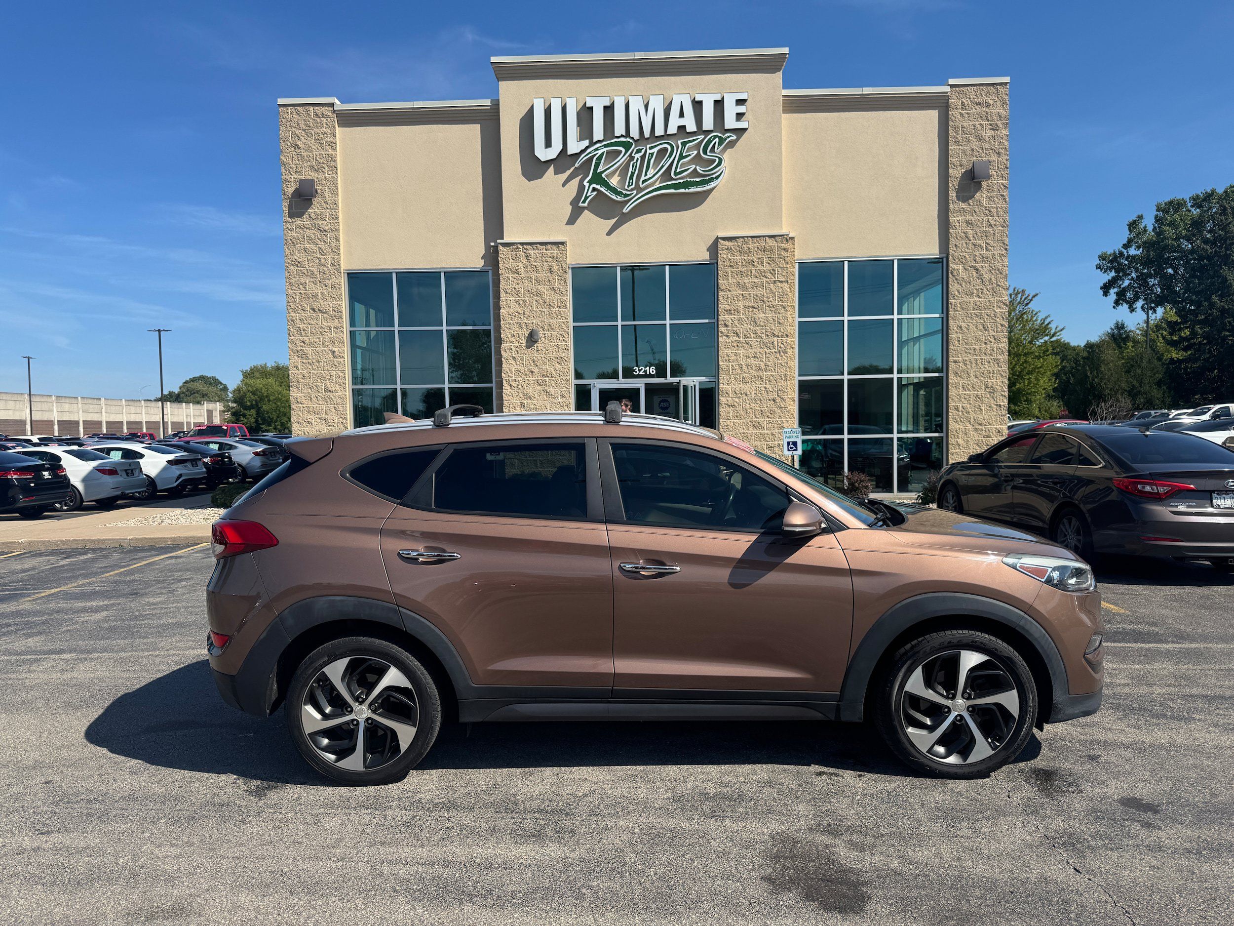 Used 2016 Hyundai Tucson Limited FWD image 1