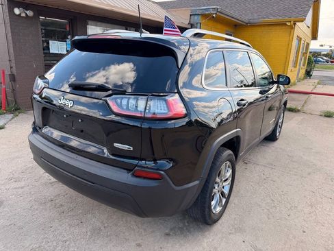 Used 2020 Jeep Cherokee Latitude Plus FWD image 5
