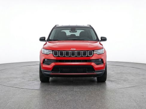 Used 2025 Jeep Compass Limited image 2