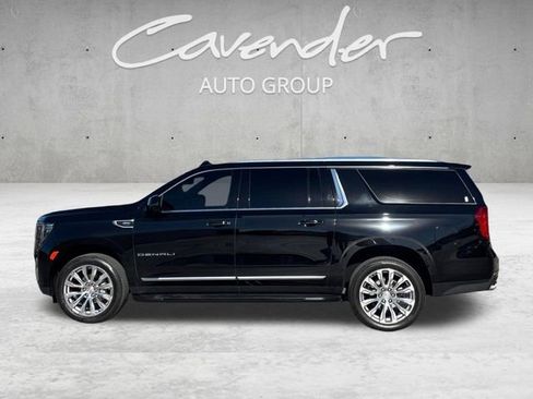 Used 2024 GMC Yukon XL Denali image 11