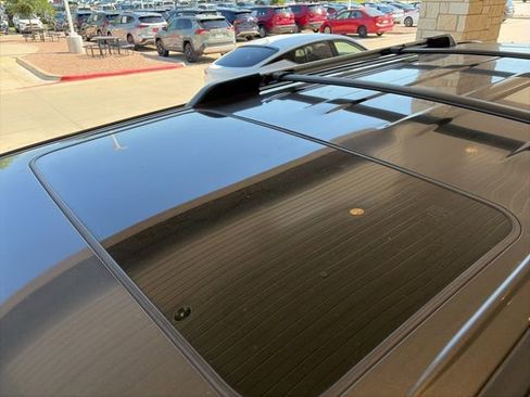 Used 2023 Toyota 4Runner SR5 Premium w/ Moonroof Package RWD image 12