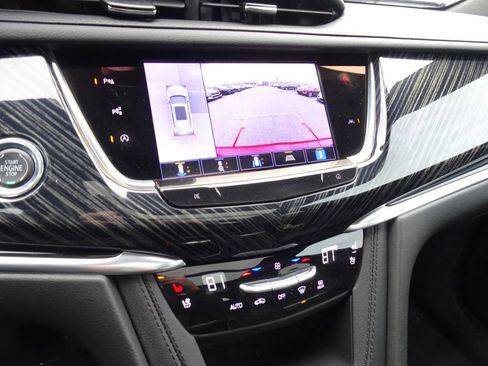 Certified 2024 Cadillac XT6 Premium Luxury w/ Technology Package image 20