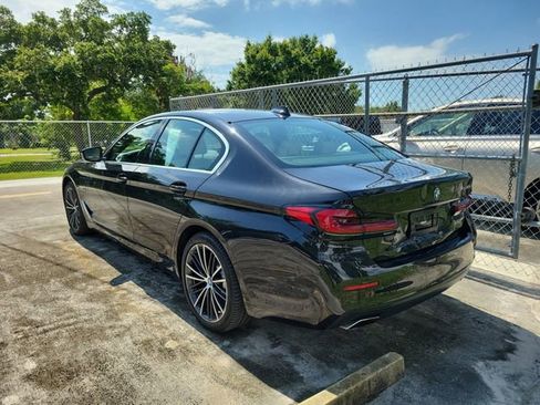 Used 2023 BMW 530e w/ Premium Package RWD image 3