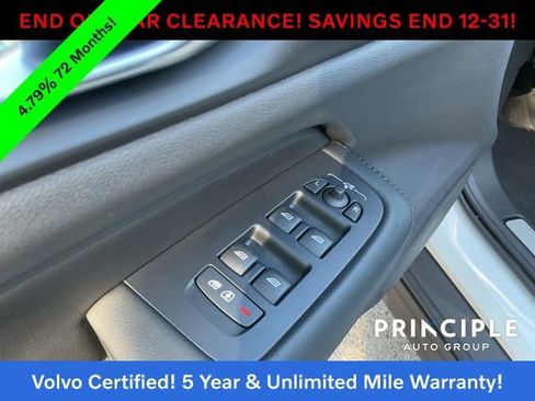 Certified 2025 Volvo V60 B5 Cross Country Plus image 23